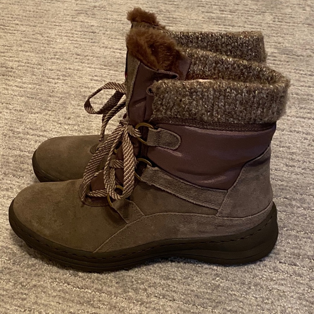 BareTraps Boots - Water Resident Size 7